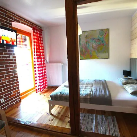 Borszowka Dom Nad Potokiem - فندق مبيت وإفطار شكلارسكا بوريبا