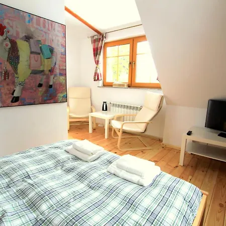 فندق مبيت وإفطار Borszowka Dom Nad Potokiem - شكلارسكا بوريبا